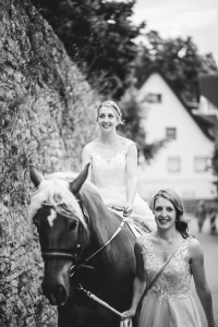 Hochzeitsfotograf Dominik Sackmann - lichtwerk Foto Video Grafik - Freiburg, Kirchzarten, Dreisamtal - Hochzeit Pferd